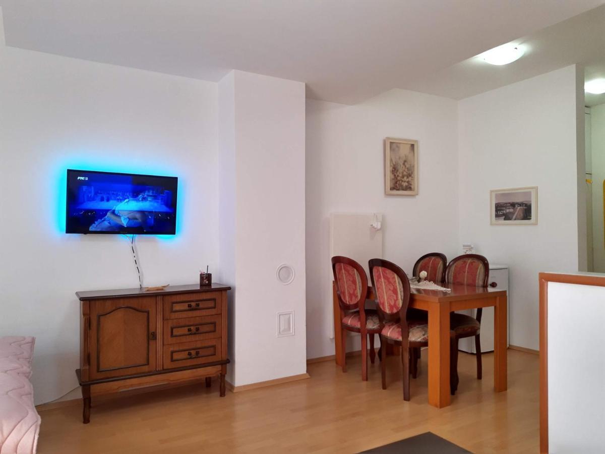 Sky Apartman Soko Banja Luaran gambar