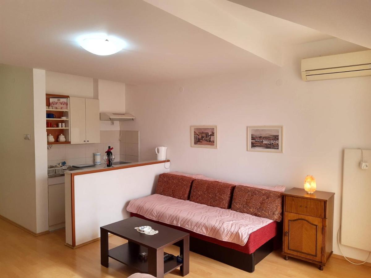 Sky Apartman Soko Banja Luaran gambar