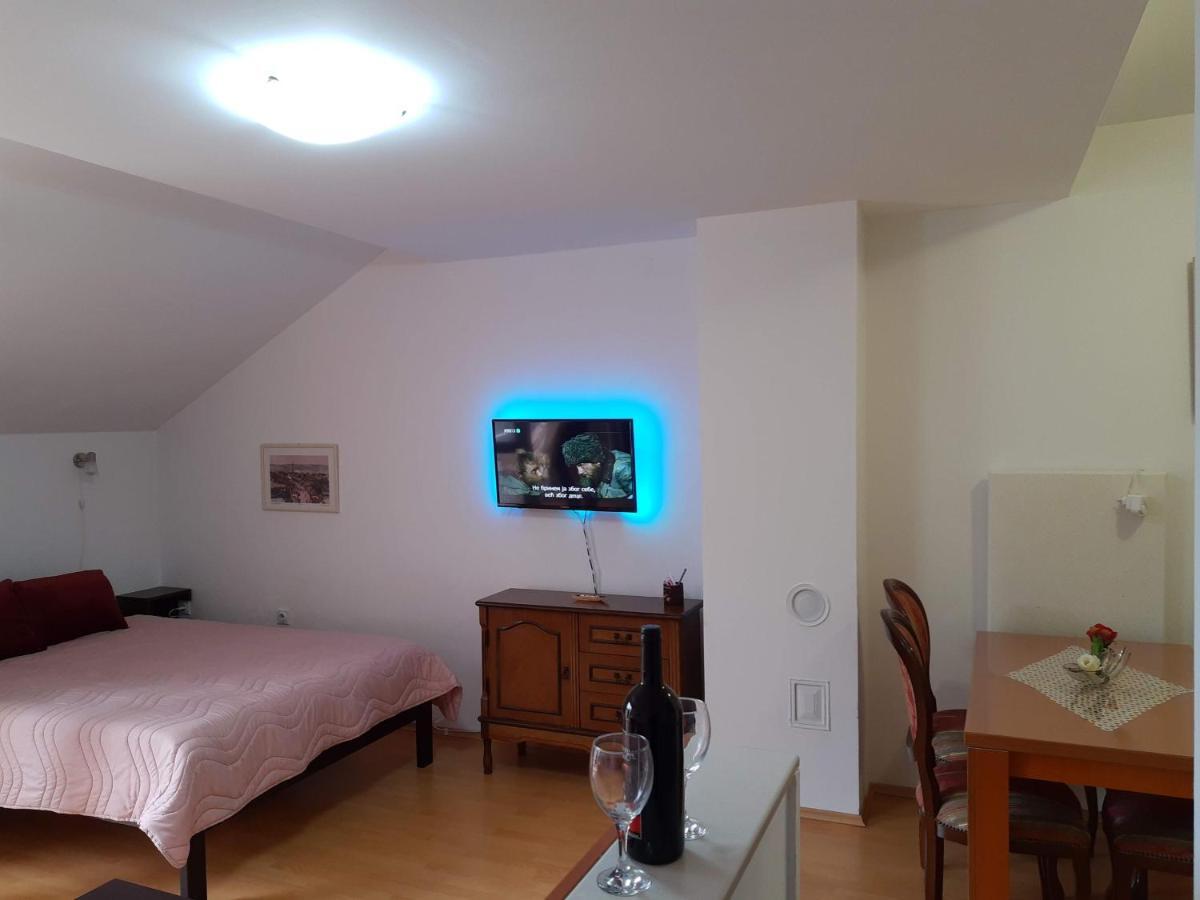 Sky Apartman Soko Banja Luaran gambar