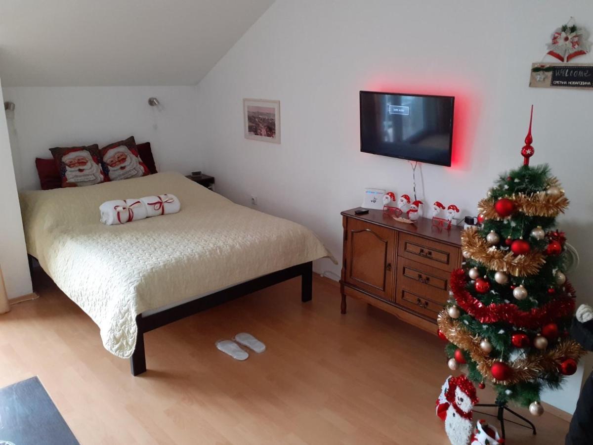 Sky Apartman Soko Banja Luaran gambar