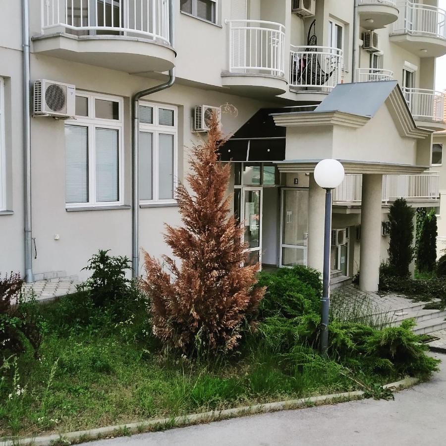Sky Apartman Soko Banja Luaran gambar